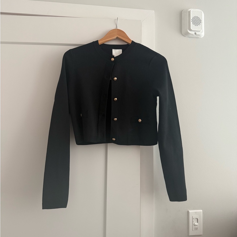 Cropped Black Women's knit Cardigan